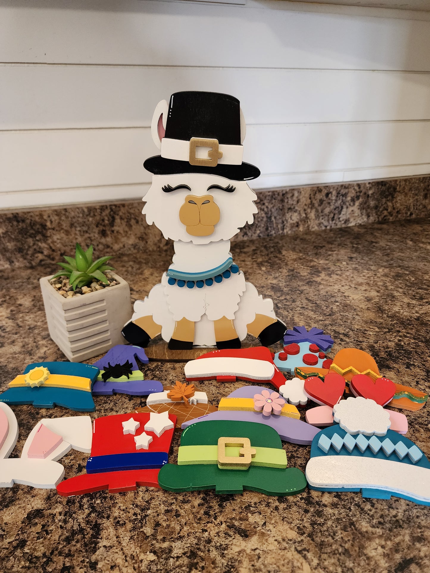 Llama/Alpaca with Interchangeable Hats