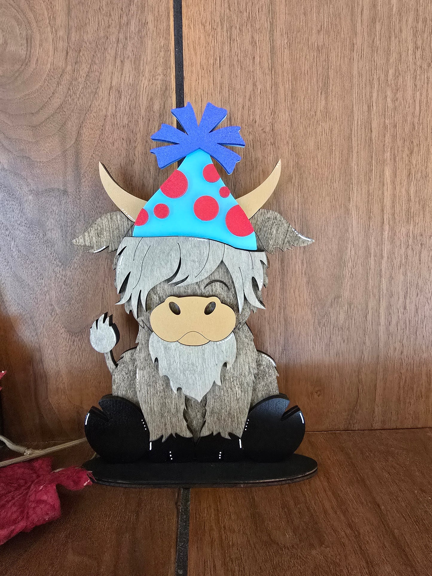 Highland Cow with Interchangeable Hats WITH Horns