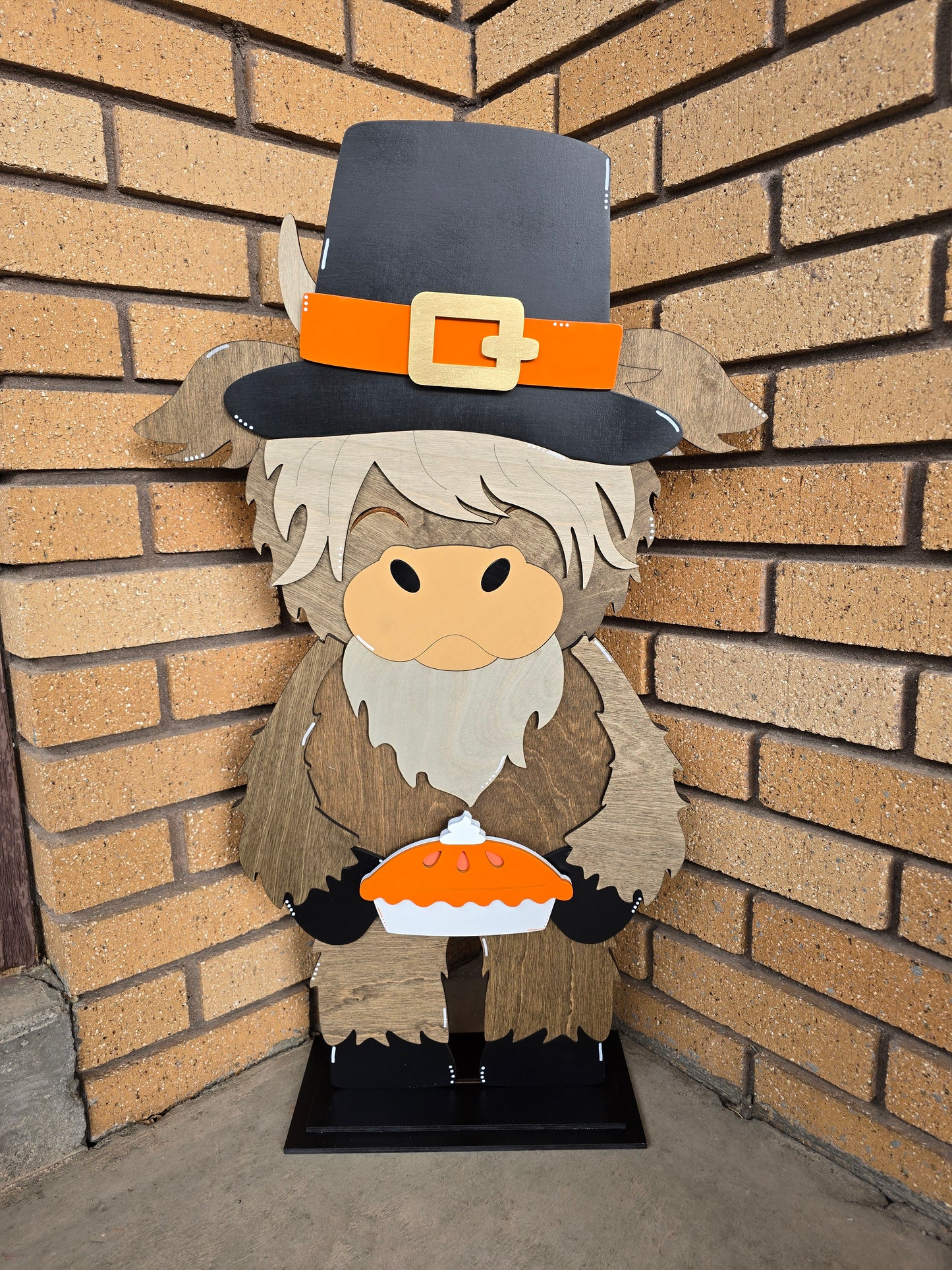 Large Standing Highland Cow with Interchangeable Pieces