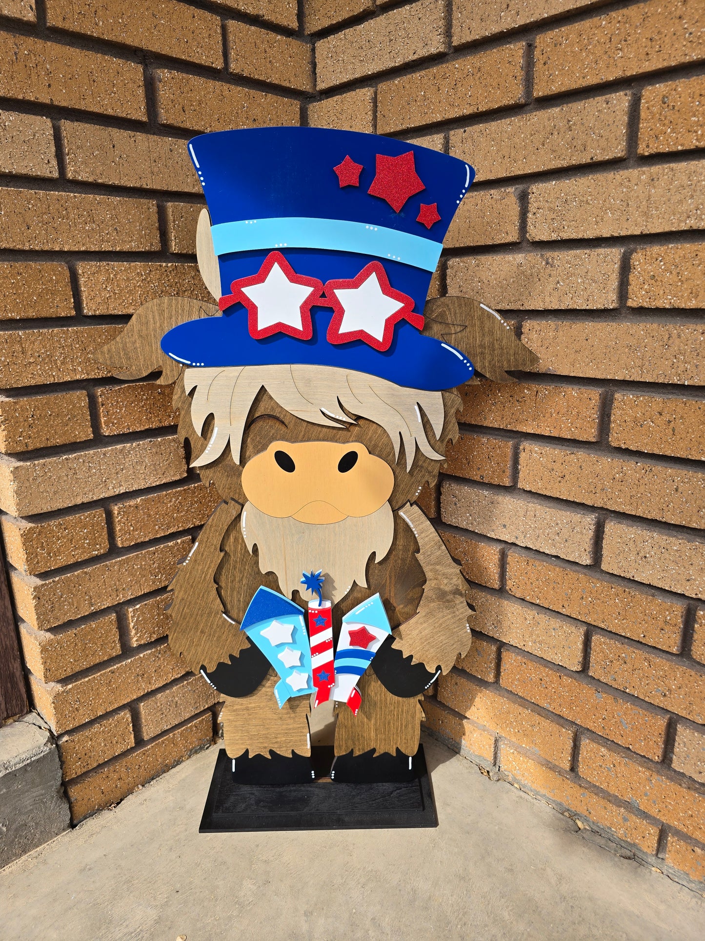 Large Standing Highland Cow with Interchangeable Pieces