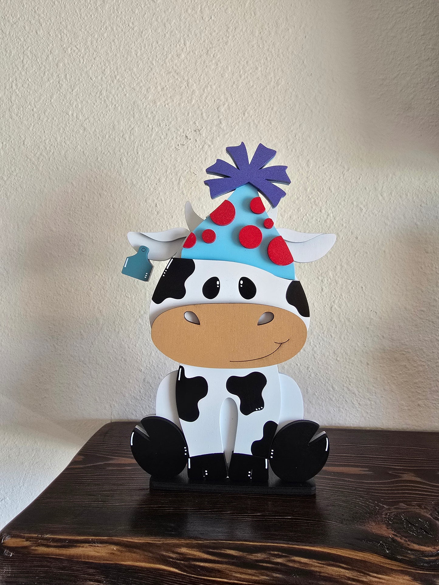 New Cow with Interchangeable Hats