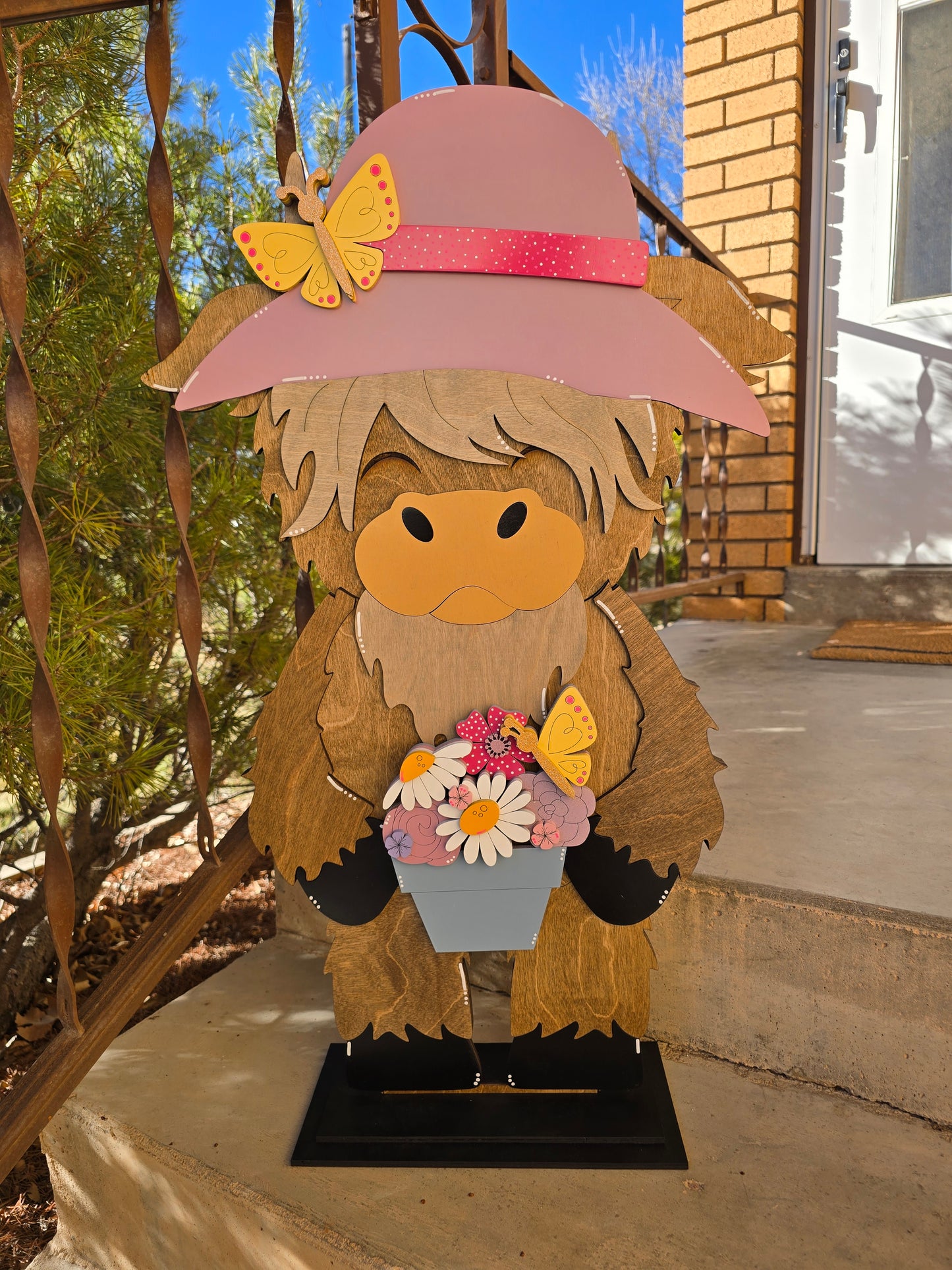 Large Standing Highland Cow with Interchangeable Pieces